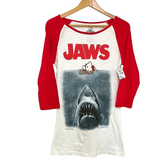 NWT Hello Kitty x Universal Studios Sanrio Jaws Poster 3/4-Sleeve Baseball Tee - Picture 6 of 6